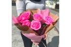 Букет из 5 розовых роз 