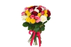 Букет из 35 разноцветных роз 