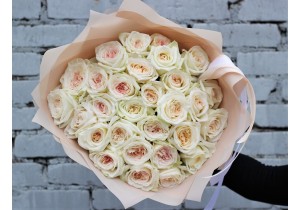 Монобукет с пионовидными розами